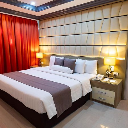 The Apo View Hotel Davao Stadt Exterior foto
