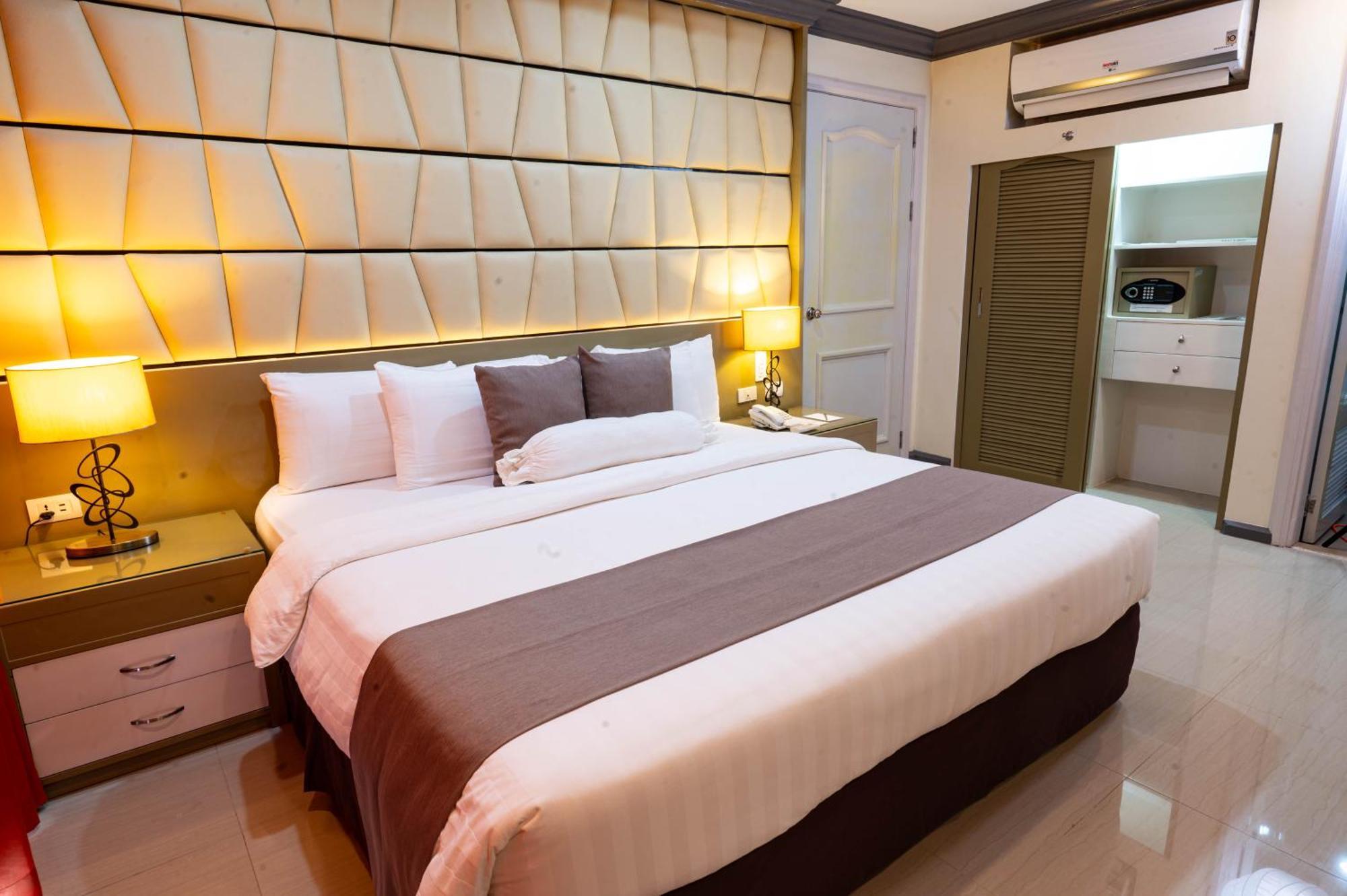 The Apo View Hotel Davao Stadt Exterior foto