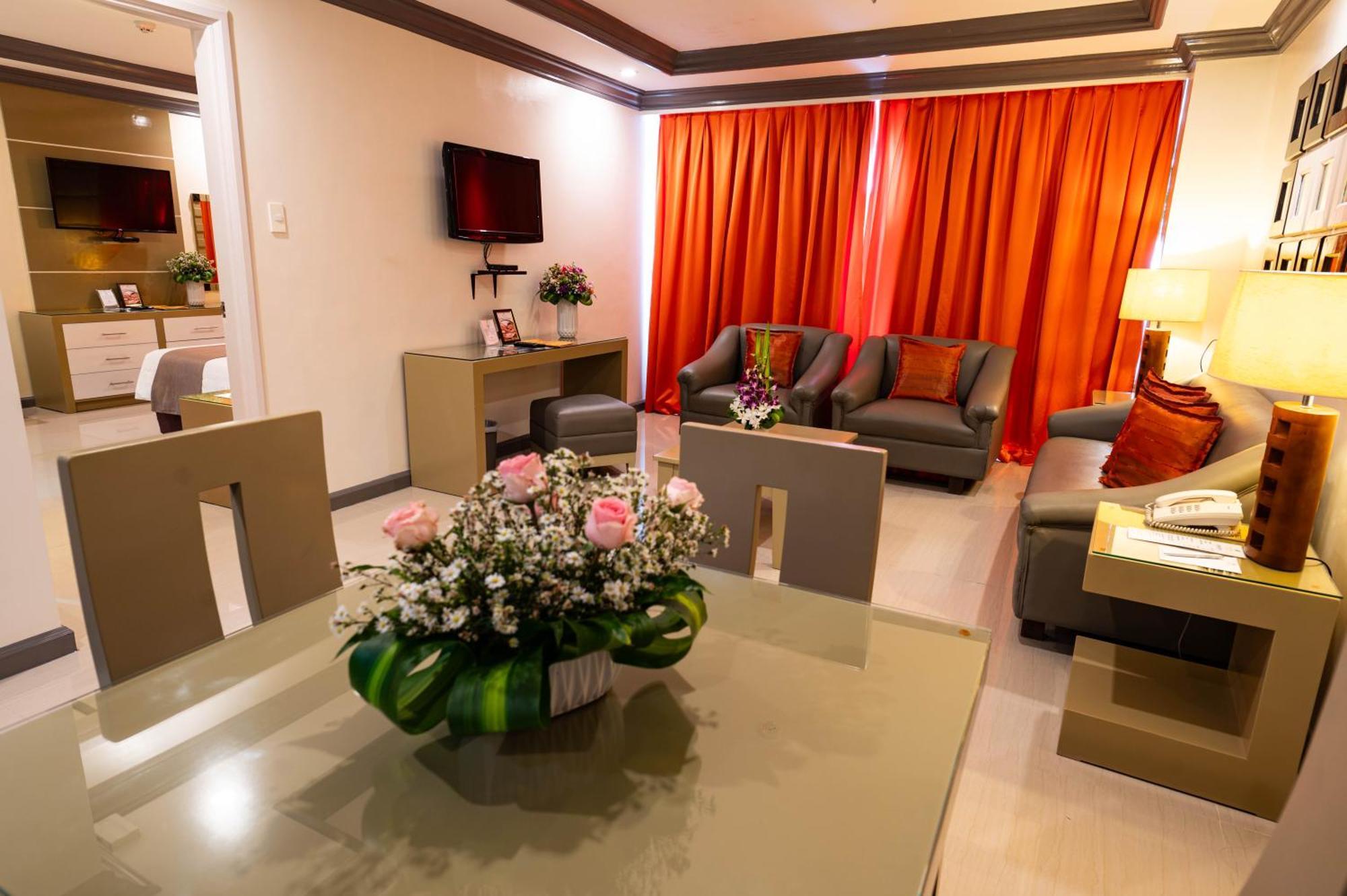 The Apo View Hotel Davao Stadt Exterior foto